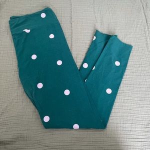 LulaRoe Polka Dot Tall & Curvy Leggings